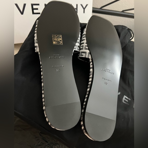 NEW Givenchy Jacquard woven 4G logo slide sandals - Picture 2 of 7